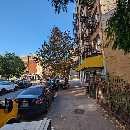 Fawlty Towers In Williamsburg Apartment นิวยอร์ก ภายนอก รูปภาพ